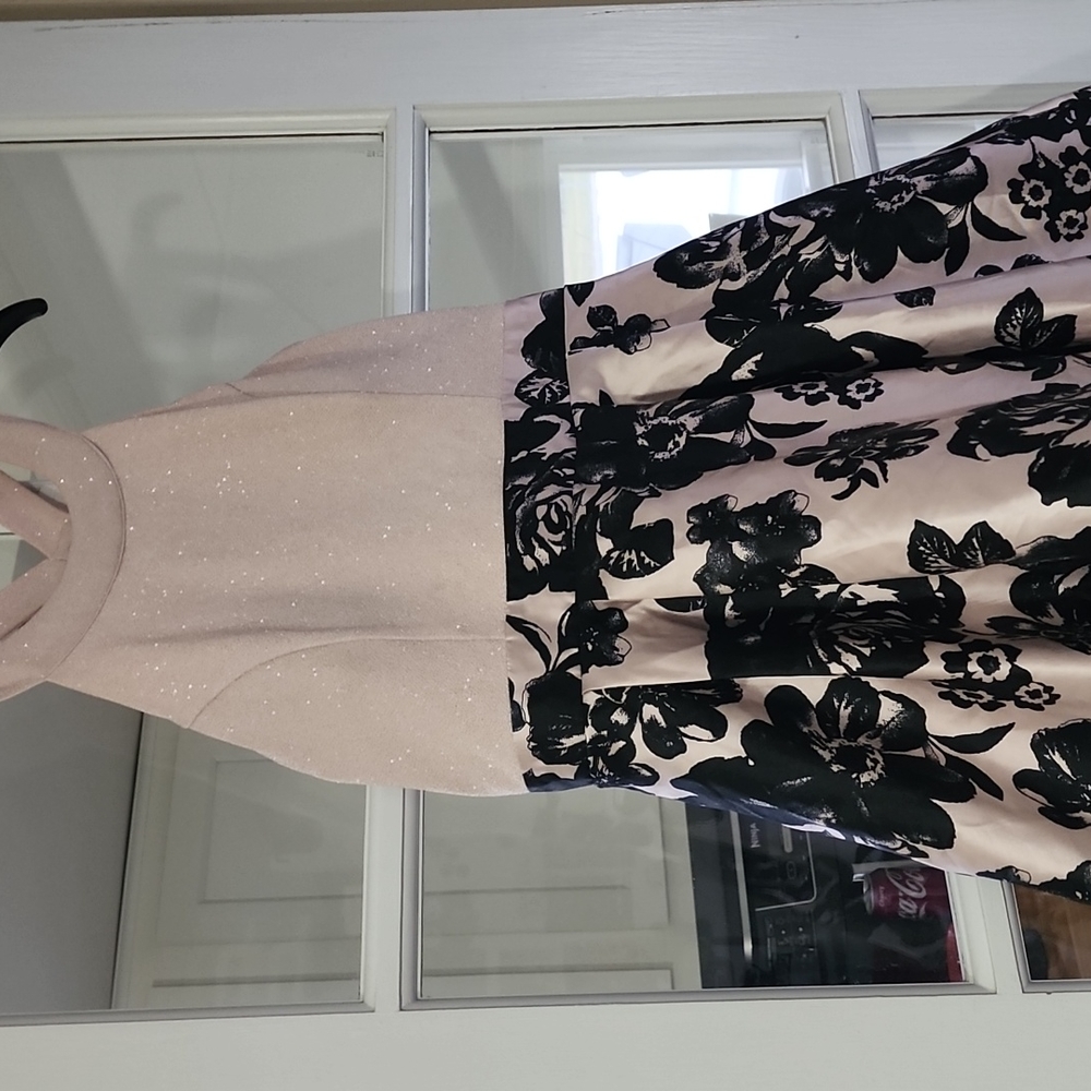Short dress